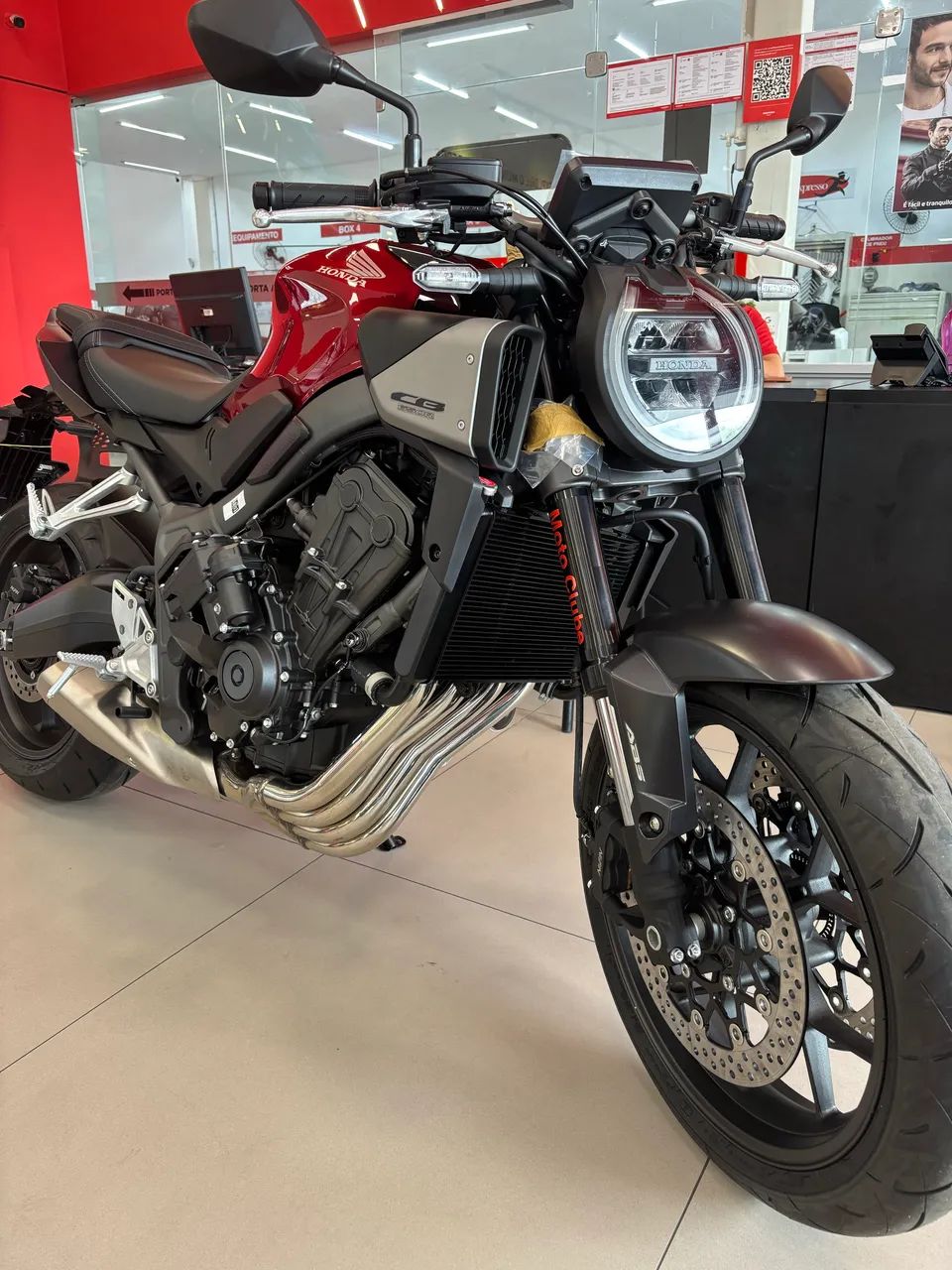 CB 650R - Foto 5