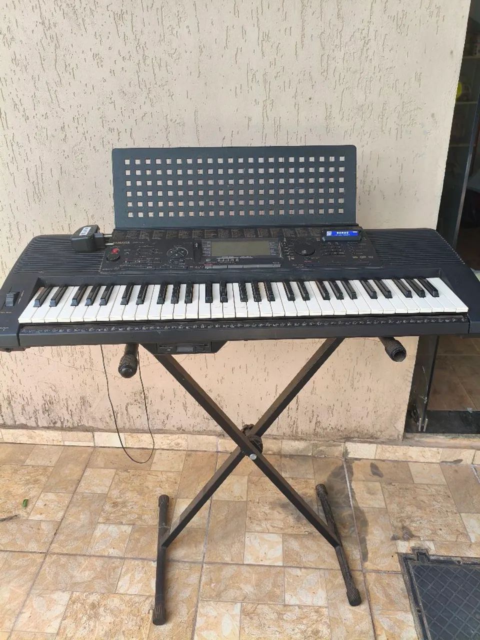 Teclado Yamaha Psr 620 - Foto 2