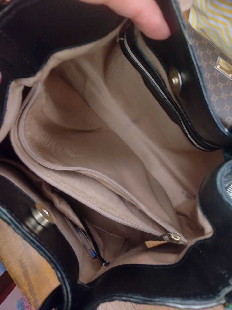 Bolsa saco em couro Phyton  - Foto 4
