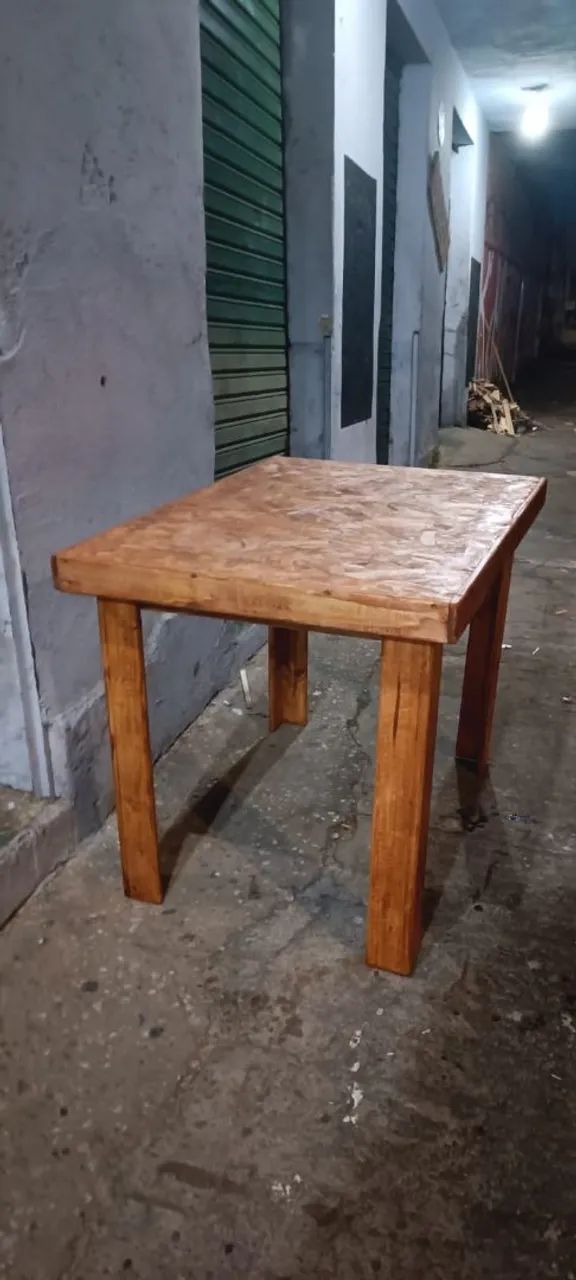 Mesa de madeira maciça pinus com tampo em tapume  - Foto 2