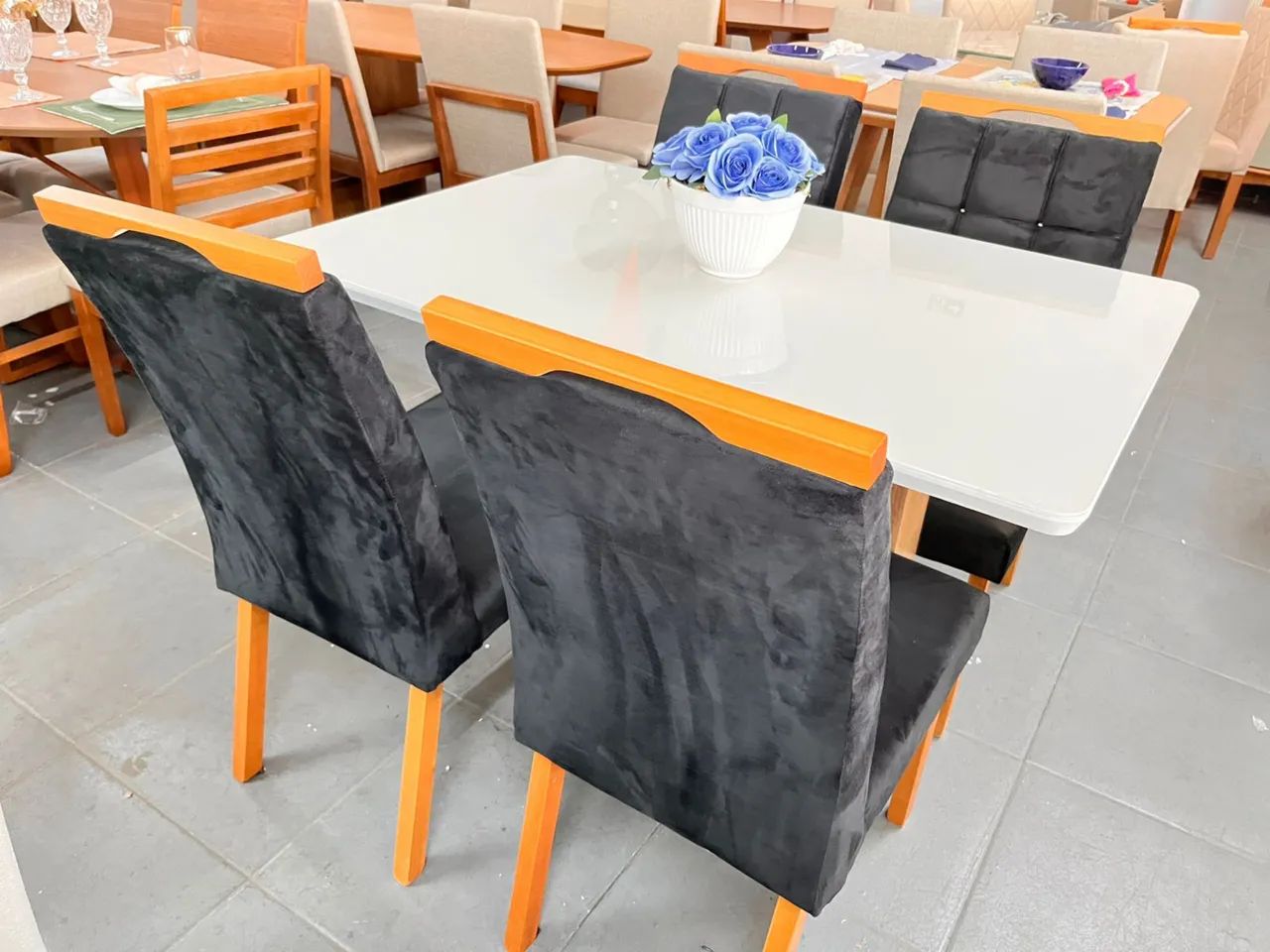 Mesa resistente madeira  - Foto 2