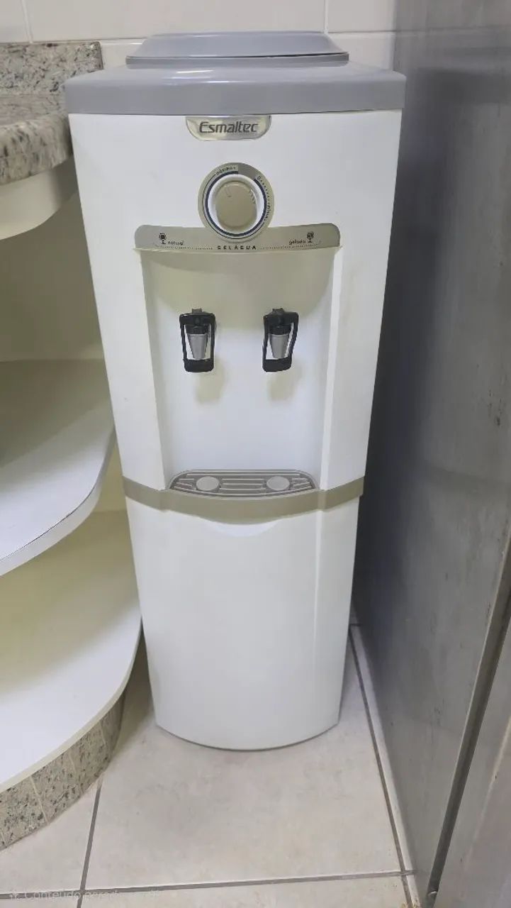 Bebedouro Vertical Esmaltec