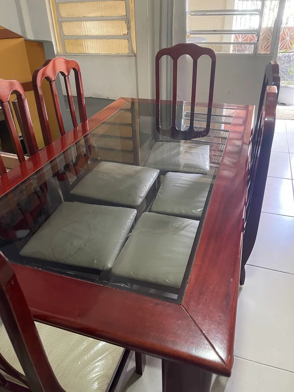 Mesa com 6 cadeiras - Foto 2