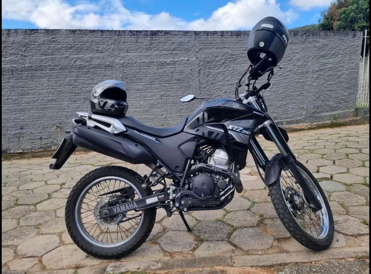 Lander XTZ 250 pouco uso