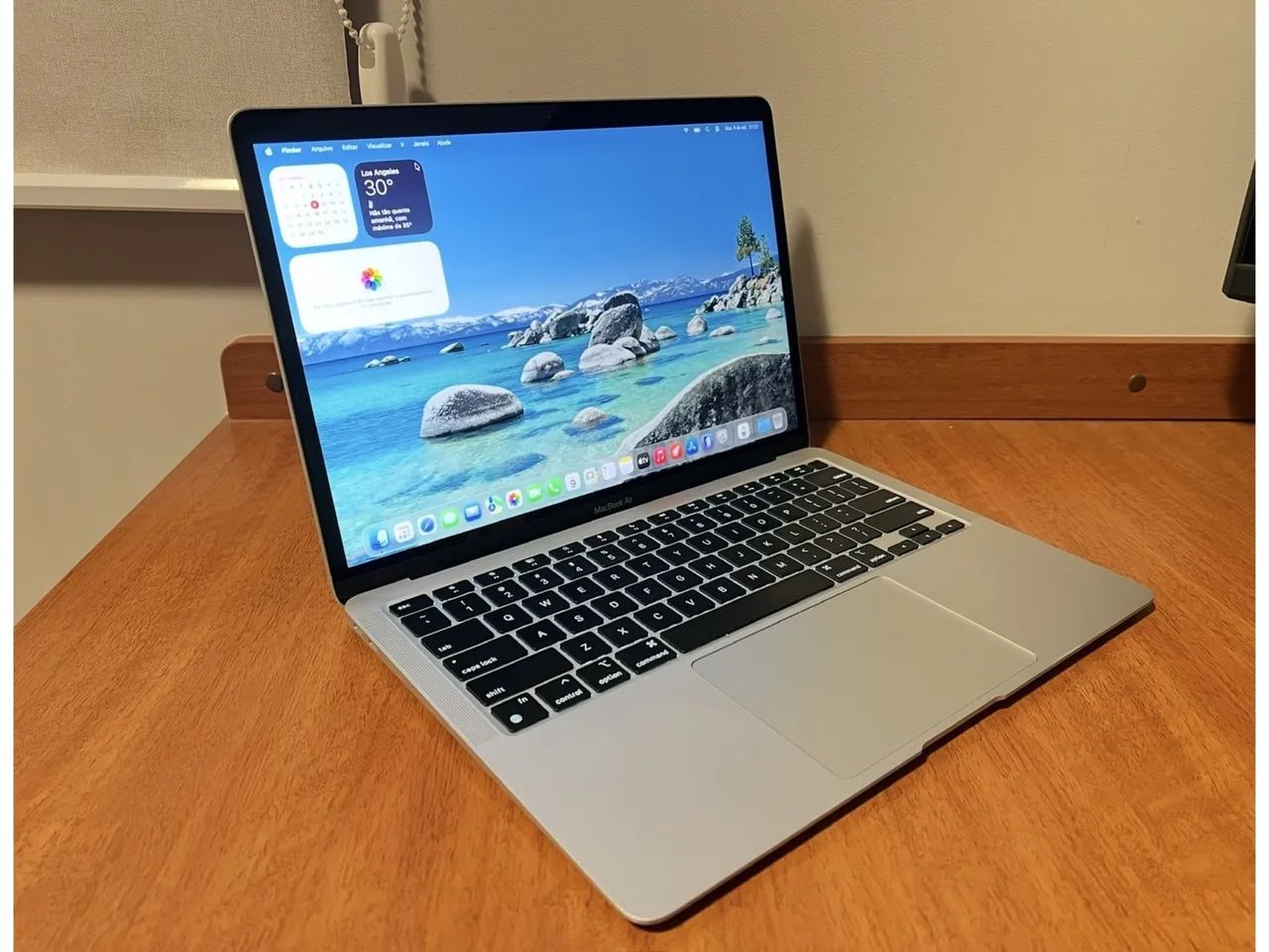 MacBook Air M1 8GB SSD 256GB - PRATA