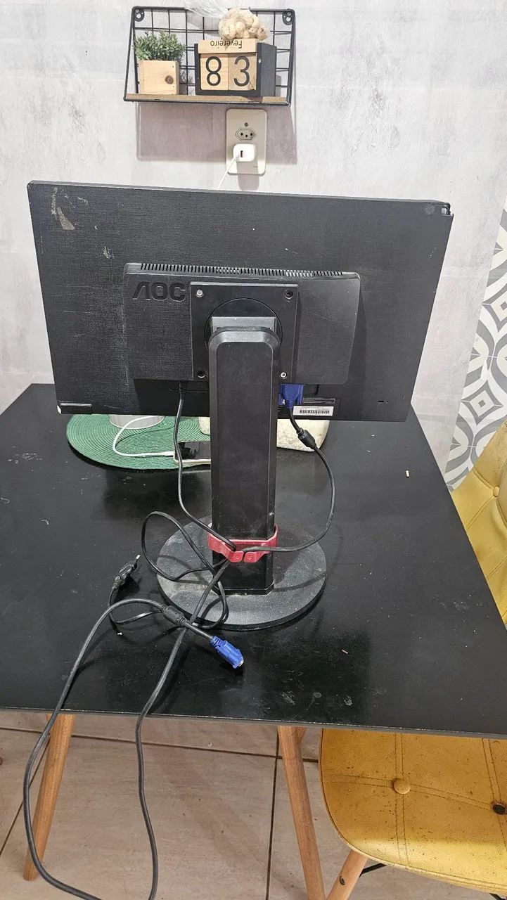Monitor AOC E2070SWNL LED 20" - R$ 150 - Foto 4