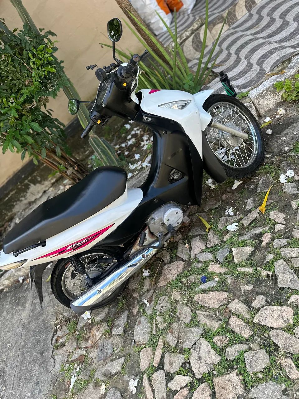Biz 125+ - Foto 2