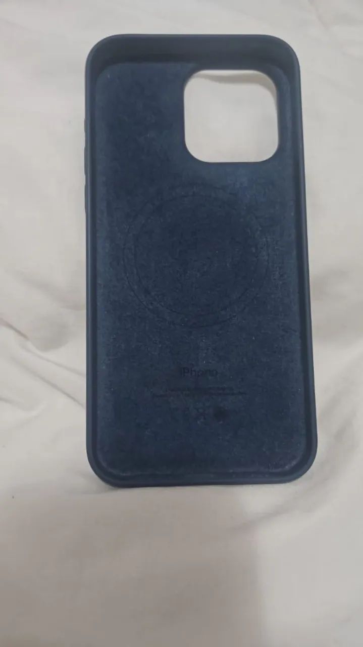 CAPINHA ORIGINAL APPLE - iPHONE 15 PRO MAX - Foto 4