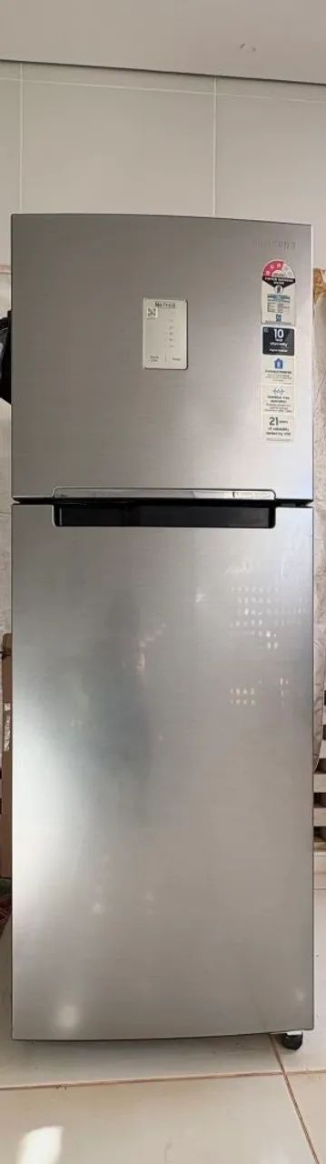 Samsung Double Door Refrigerator - 253L