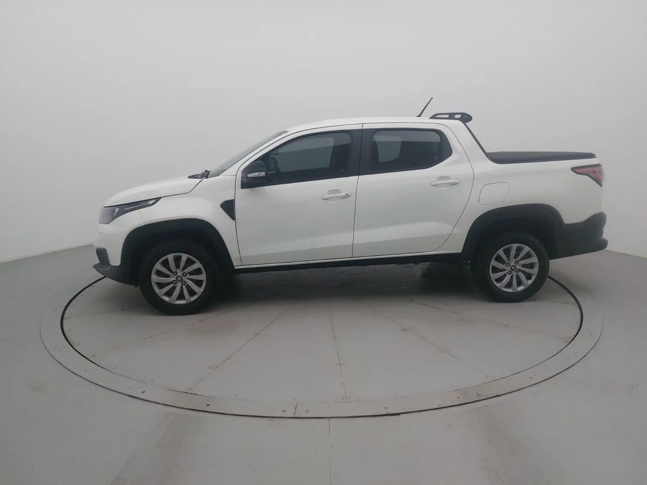 Fiat Strada Freedom 1.3 Flex 8V CD, foto 2 de 18