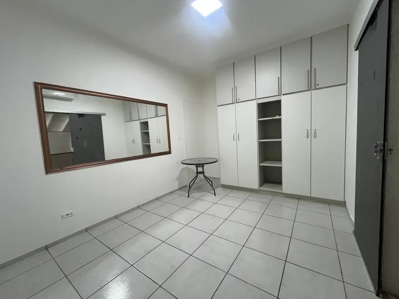 sala para locacao incluso agua, luz e IPTU