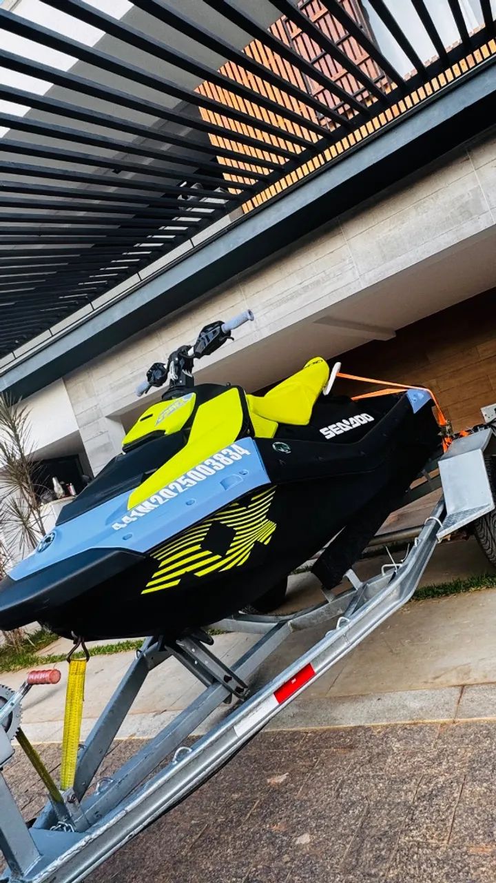 Jetski de Manobras e Passeio Spark Trixx 2024