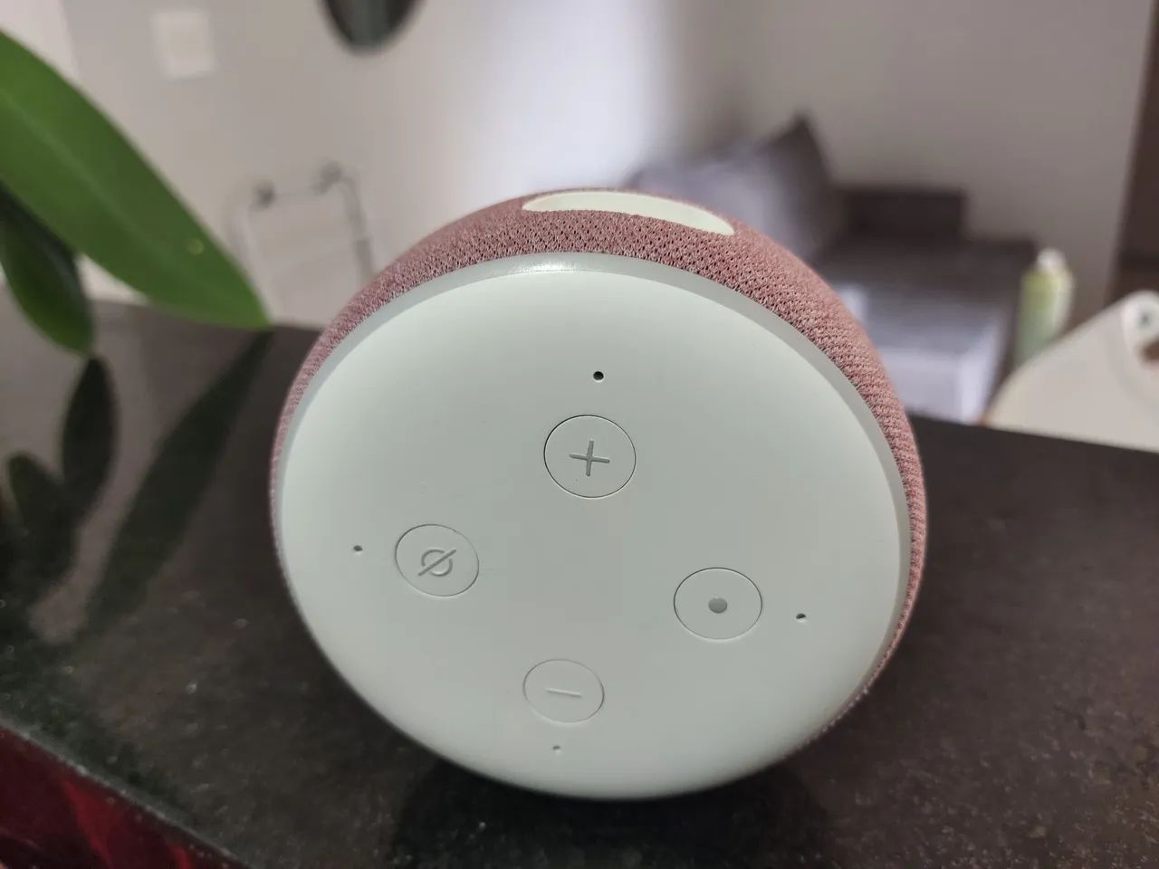 Echo Dot 3 Geração Com Alexa Smart Speaker Rosa - Foto 2