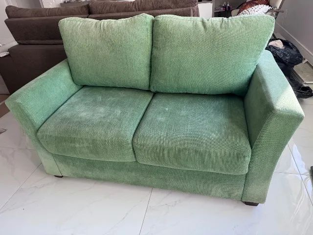Sofá 2 lugares