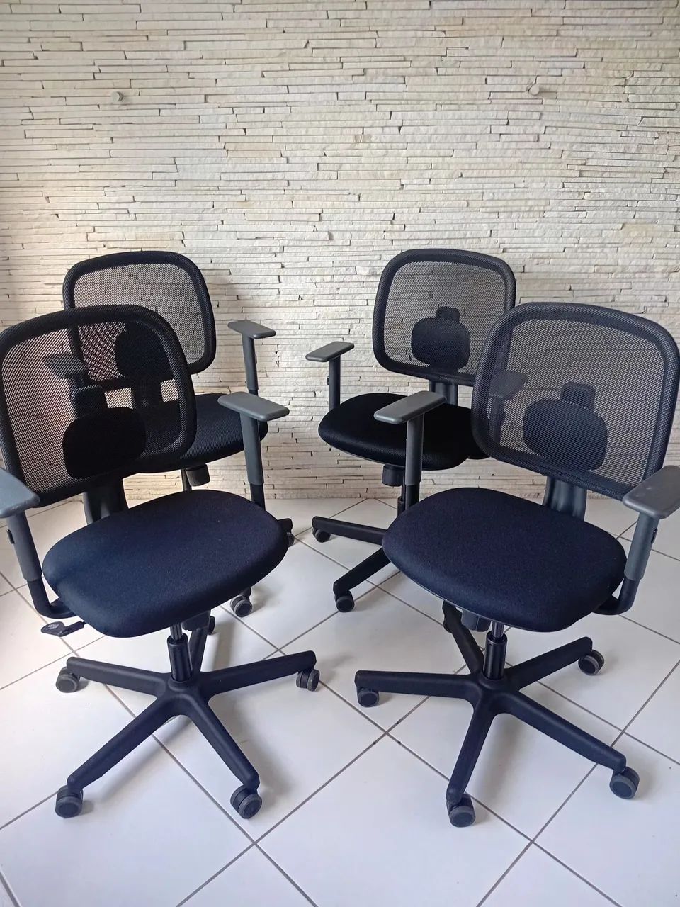 Cadeira flexform Dot 