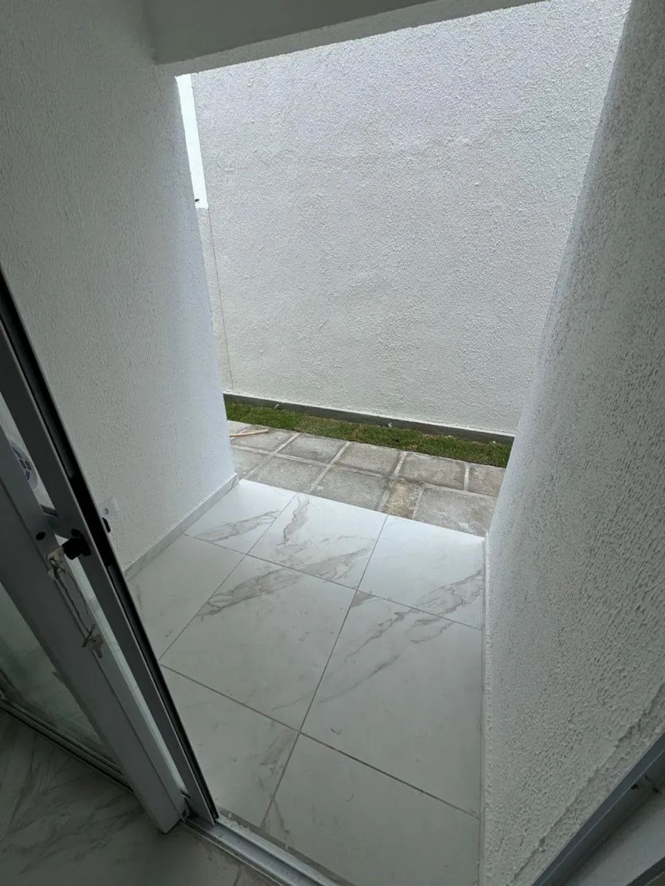 ? ALUGA-SE CASA - RUA SOLMAR - Foto 3