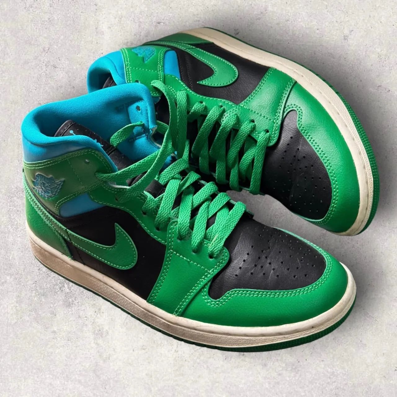 Jordan mid original 