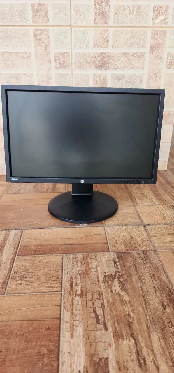 Monitor de 20 polegada Dvi vga e hdmi. No adaptador Rs 250 reais cada 