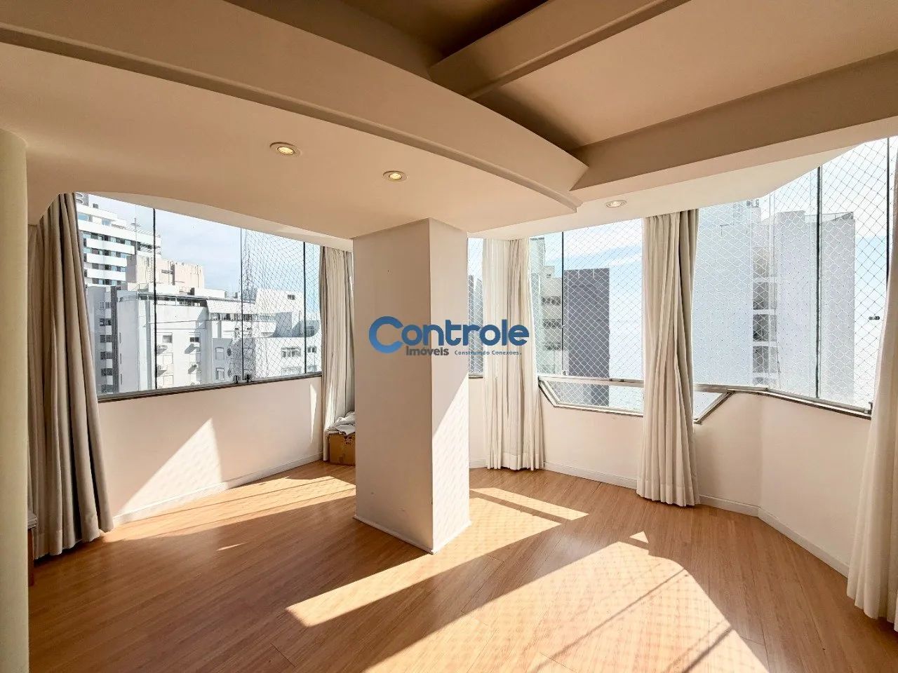 Apartamento com 03 dormitórios na Agronômica, em Florianópolis/SC! - Foto 3