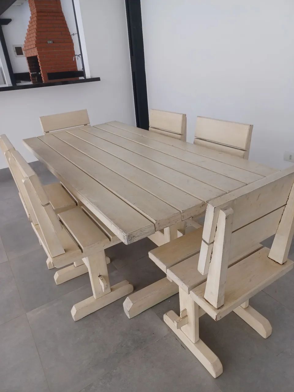 Mesa de jantar com 6 cadeiras