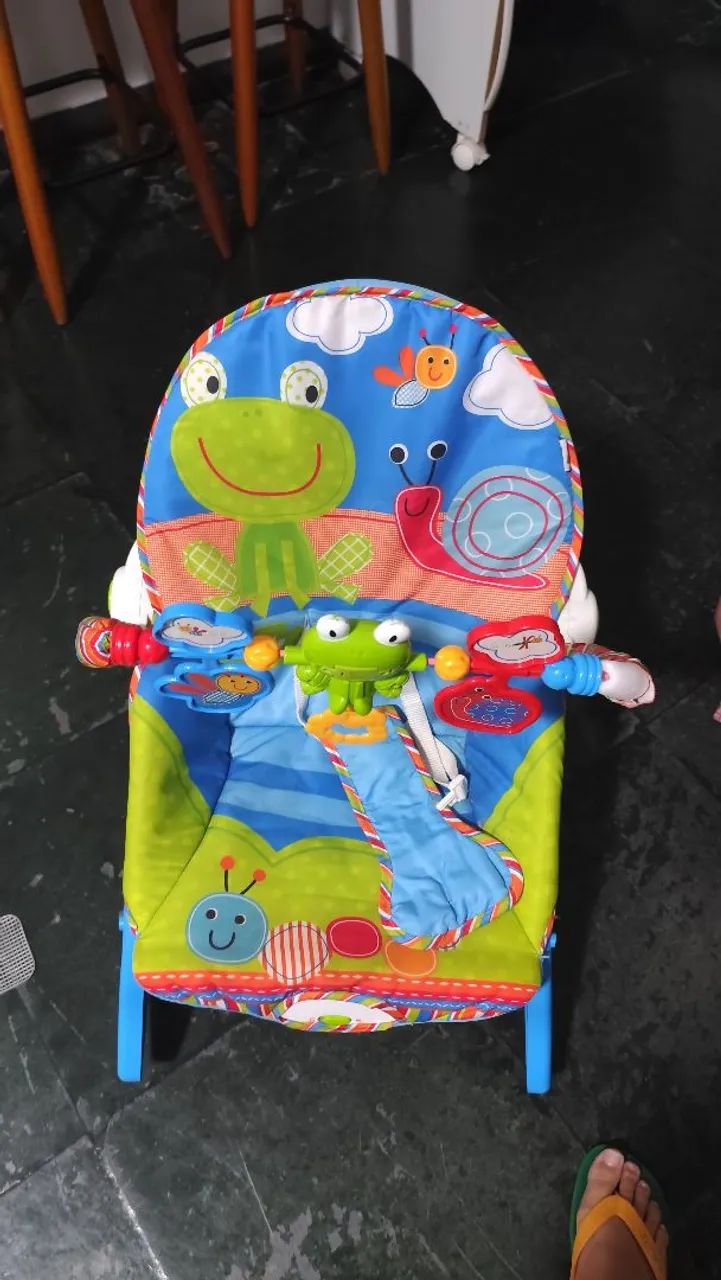 Cadeira infantil de balanço 