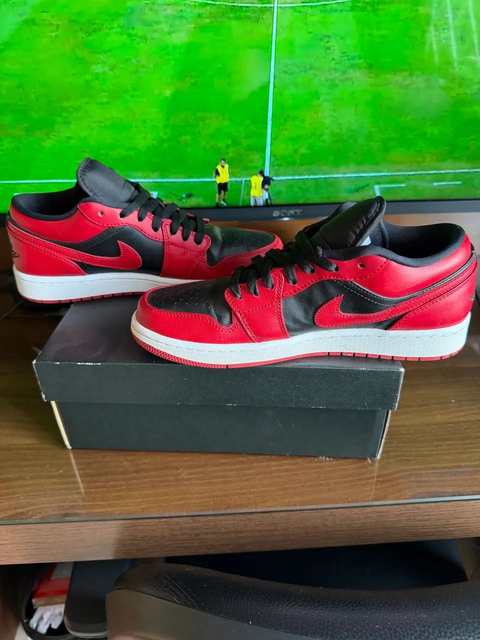 Tênis Air Jordan 1 Low Reverse Bred - Foto 3