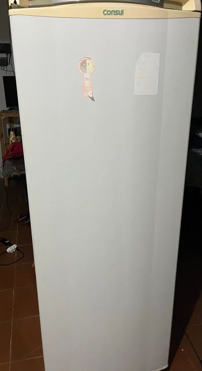Vendo Geladeira consul 