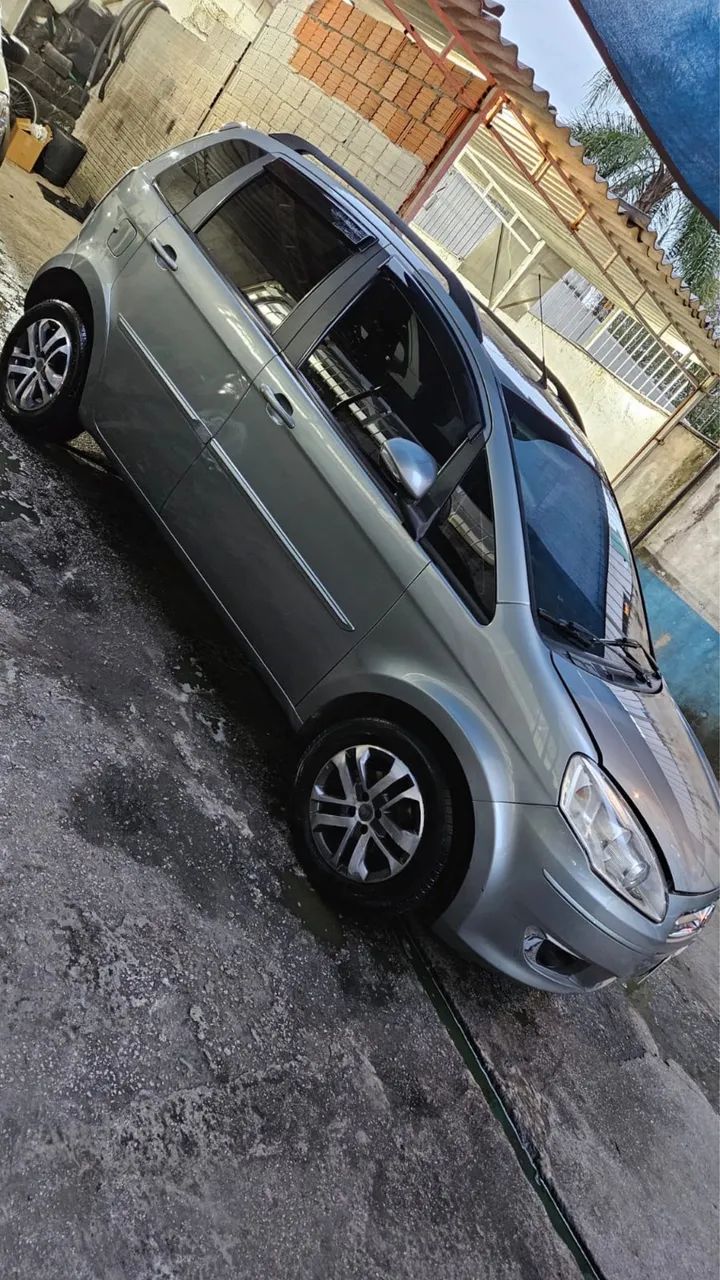Fiat Idea Attractive 1.4 Fire Flex 8V 5P 2016 - Foto 2