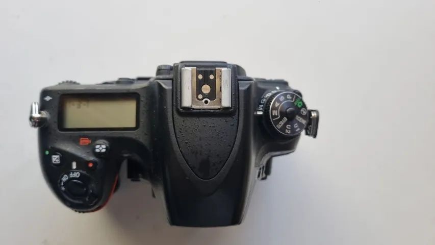 NIKON D750 FULL FRAME - 165 MIL CLIQUES - COMPLETA COM CAIXA E ACESSÓRIOS - Foto 2