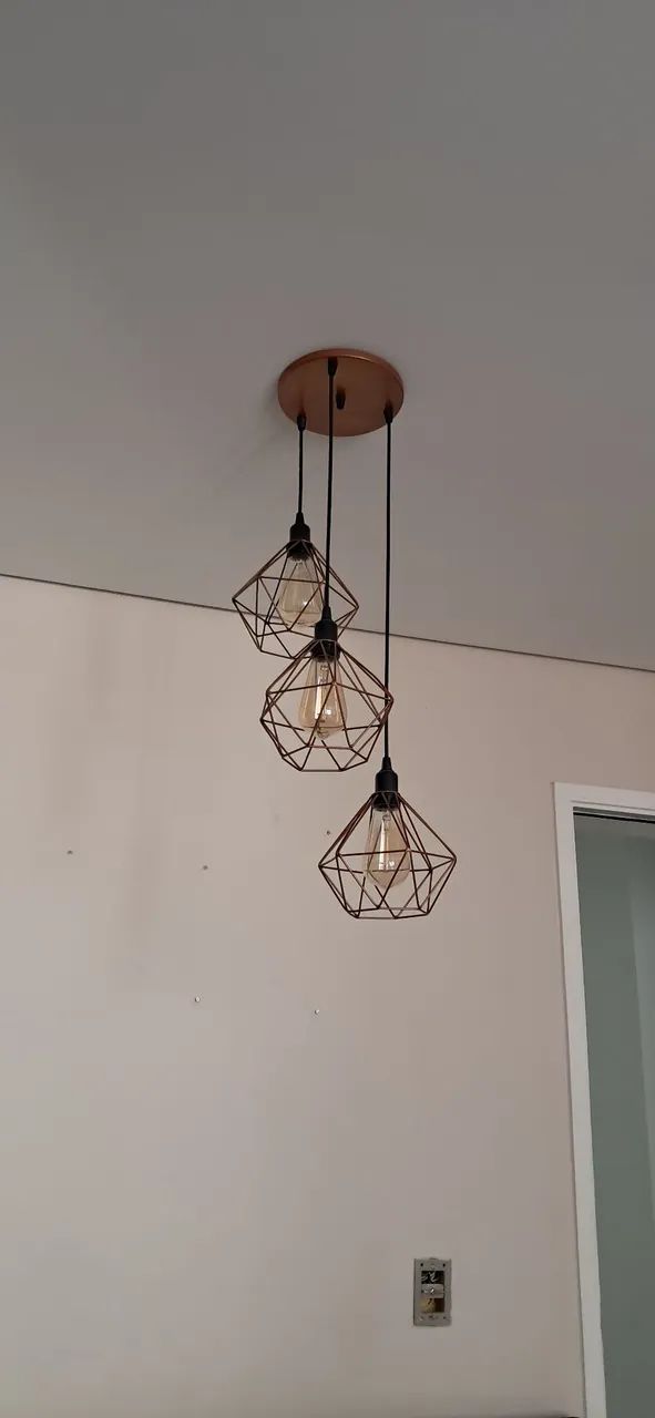 Lustre com lâmpadas 