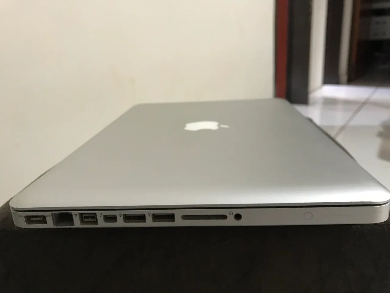MacBook Pro *COM DEFEITO* - Foto 2
