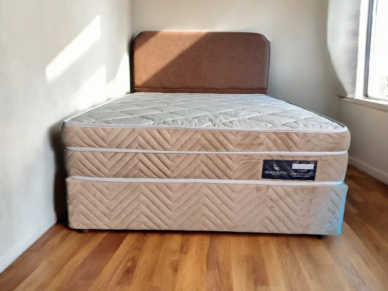 Conjunto semi ortopédico colchão,box e cabeceira  - Foto 5