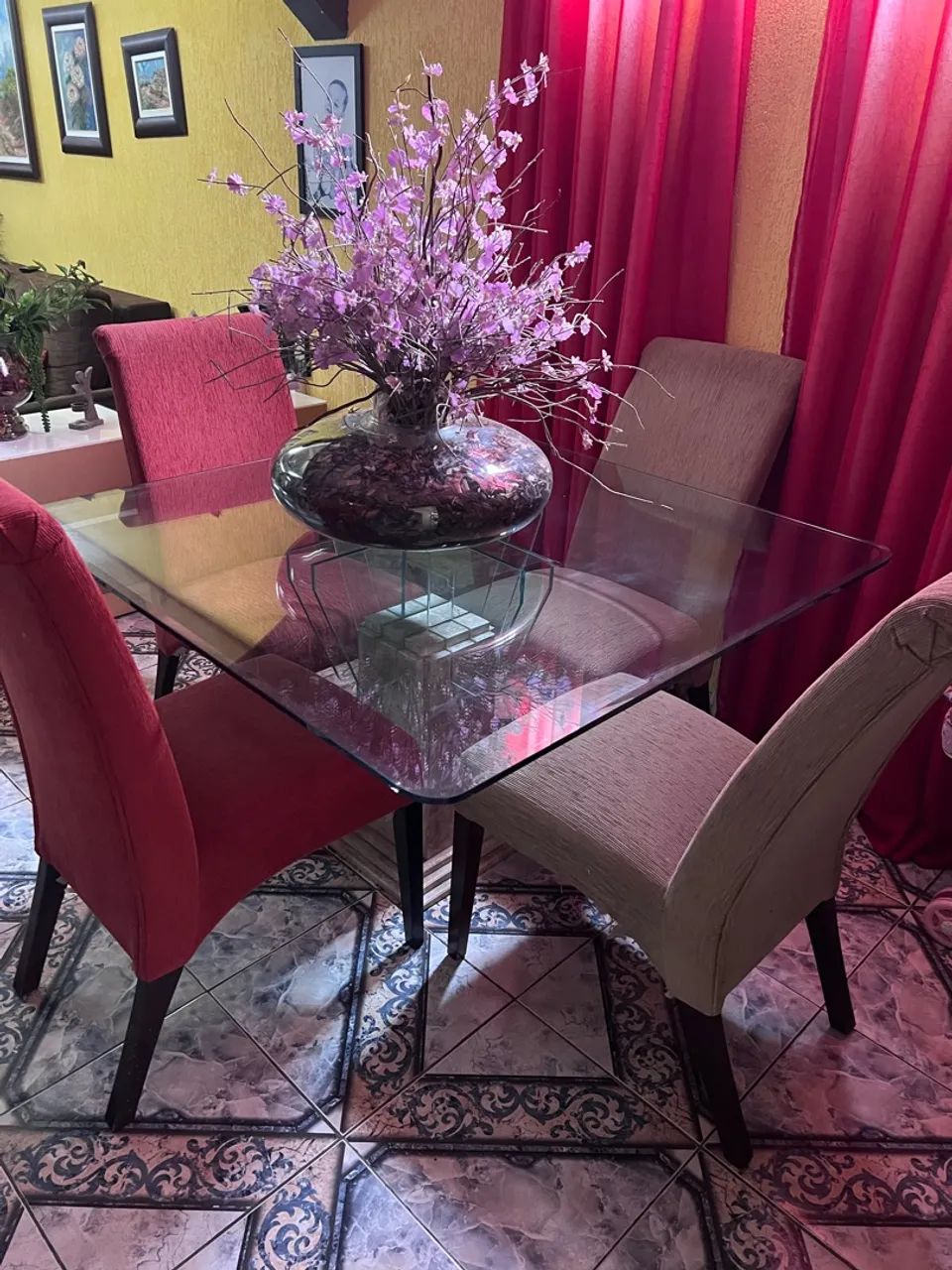 Mesa de Vidro com base de Mármore 