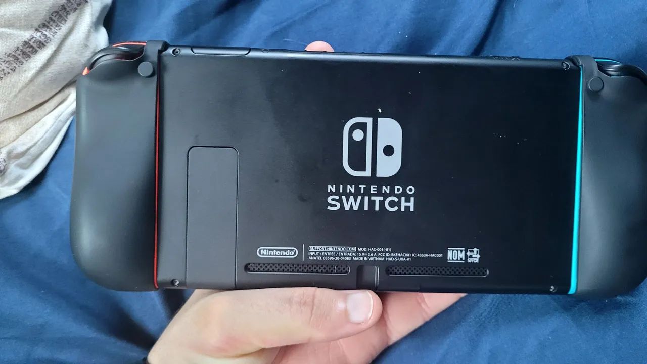 Nintendo switch com acessórios - Consoles de Vídeo Game - Porto