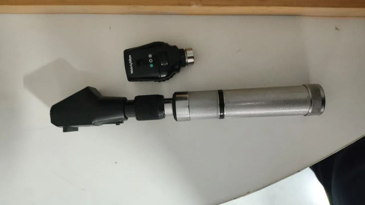 Oftalmoscópio e retinoscópio sem bateria  equipamento médico  - Foto 4