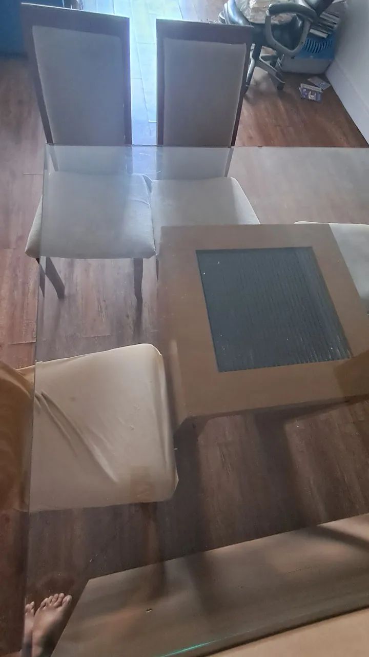 Mesa de jantar com cadeiras - Foto 5