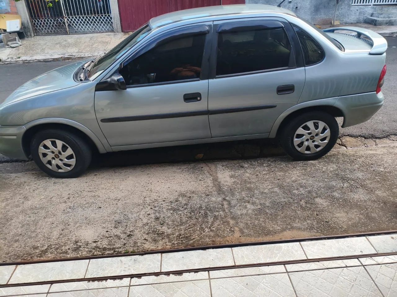 Chevrolet Corsa Sedan 1.0 MPFI 8V 71cv 4P 2003