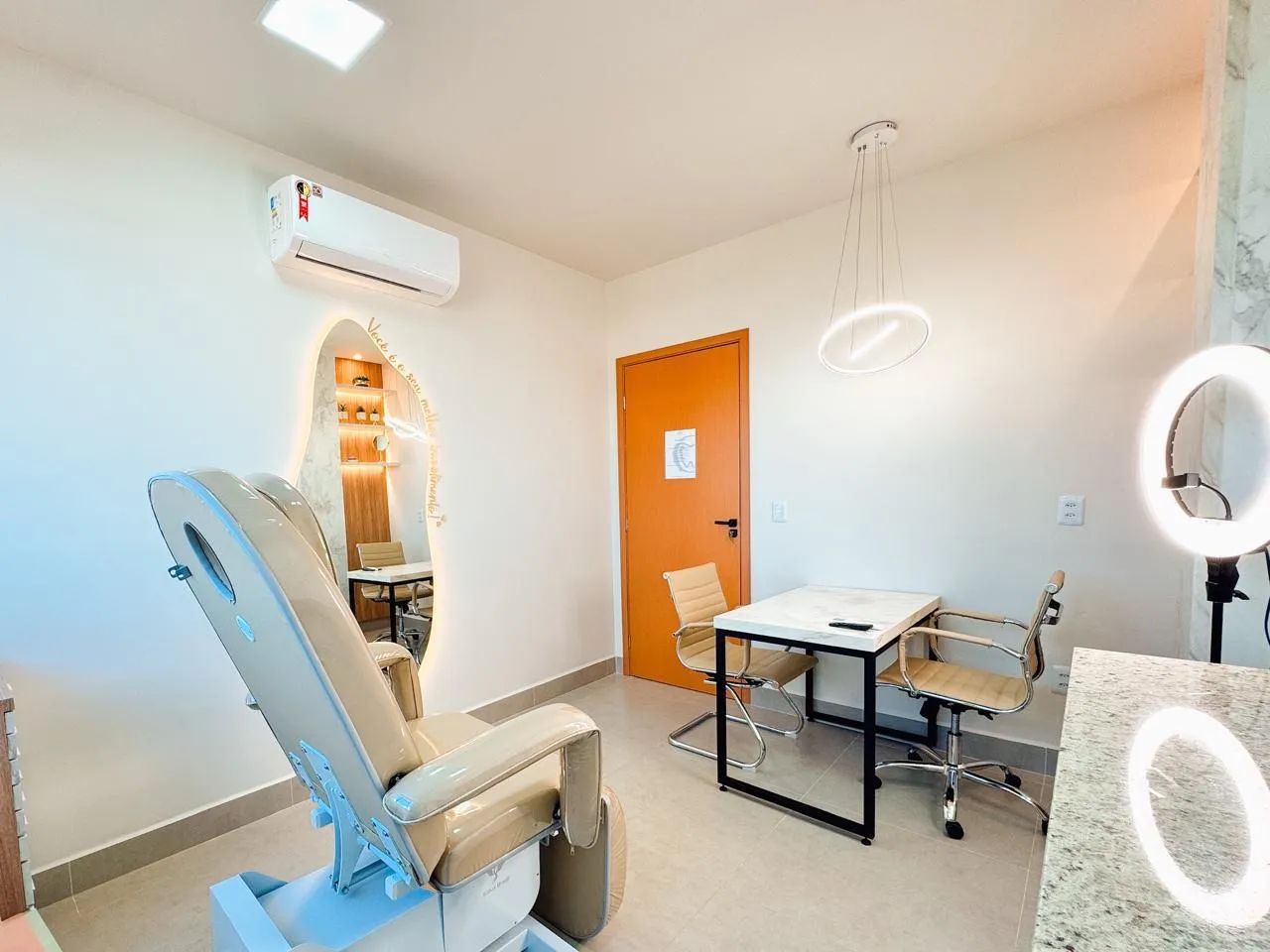 Aluguel de Sala para profissionais de saúde e estética 