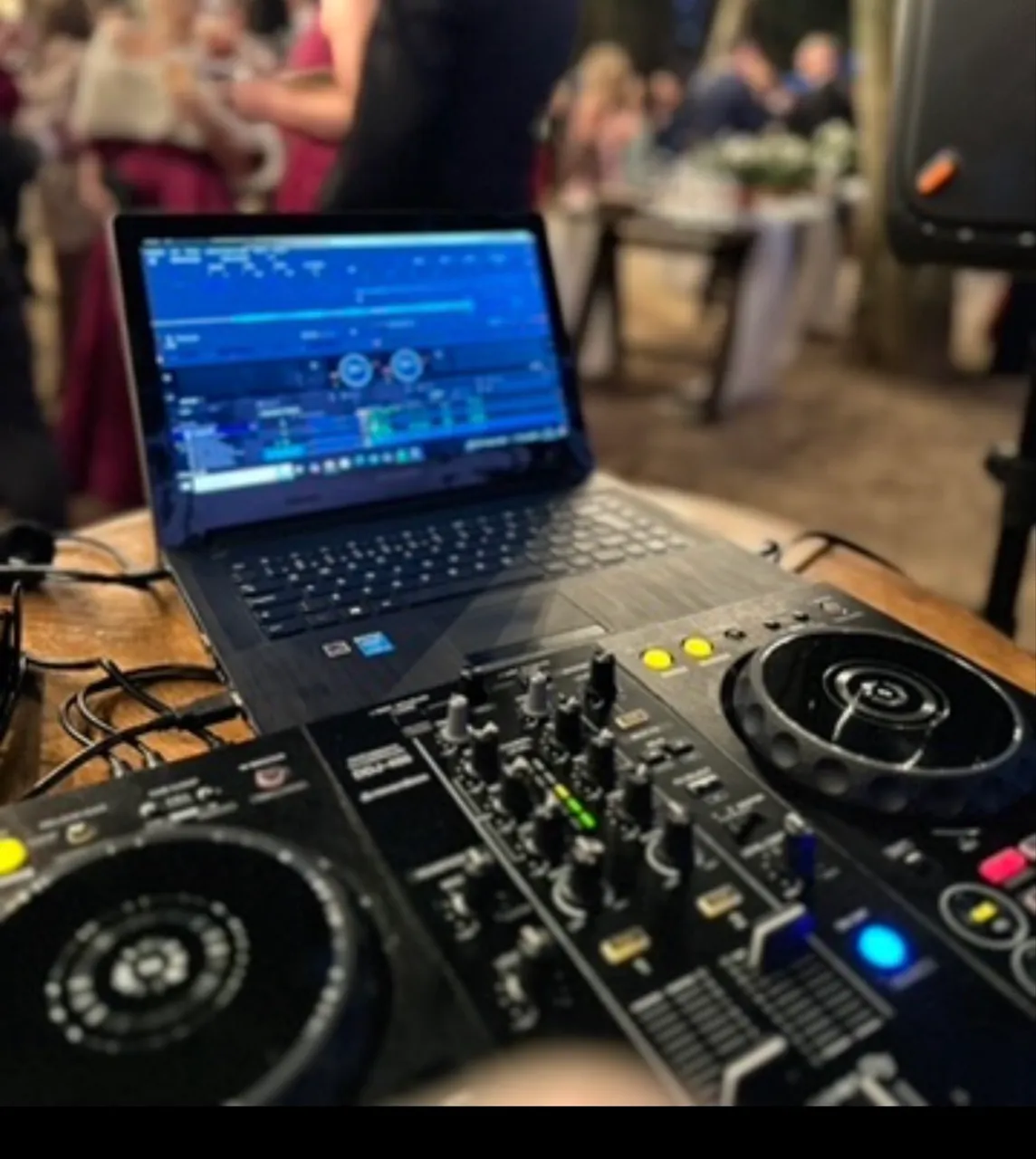Kit Pioneer CDJ 400 e Mixer DJM 400 - Equipamentos e Acessórios de