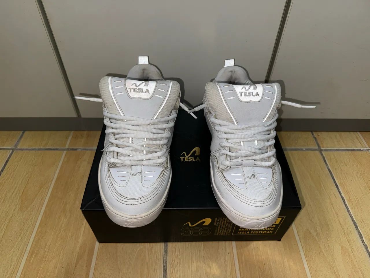 tênis tesla nine branco - Foto 2