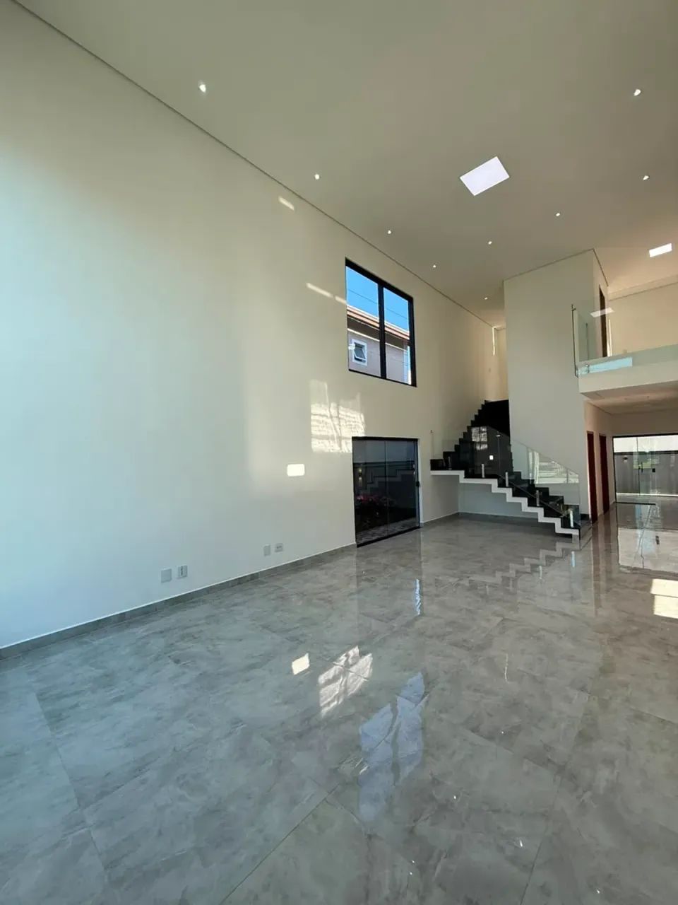Sobrado no Residencial Veredas com 3 suítes
