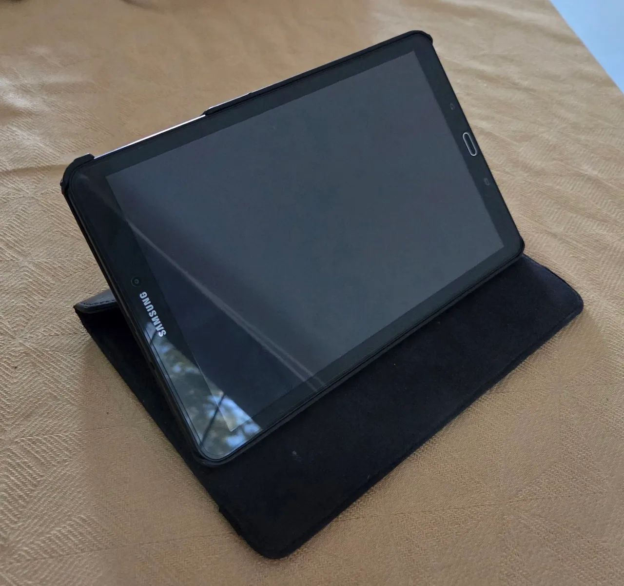 Tablet Galaxy Tab E - Foto 3