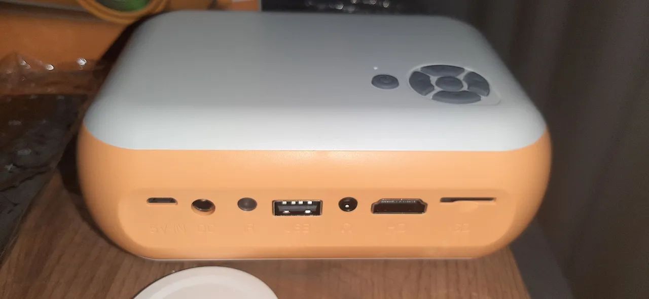 Projetor A10 ultra HD Android Espelhamento  - Foto 3
