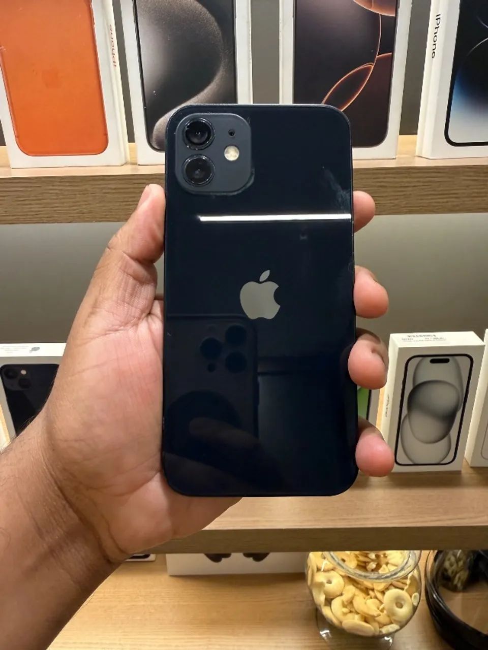 12 PRETO DE 64GB ( SEM FACE ID ) COM GARANTIA  - Foto 3
