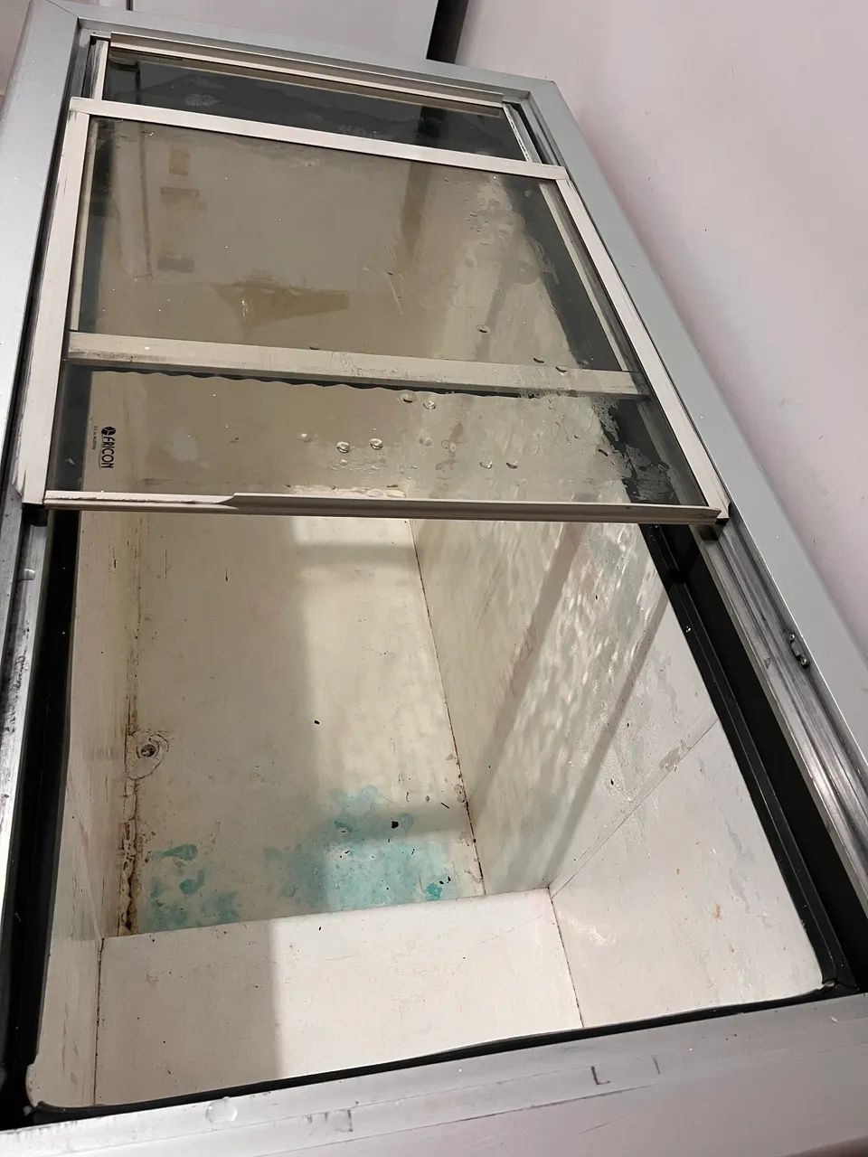 Vende-se Freezer Friccon - Foto 2