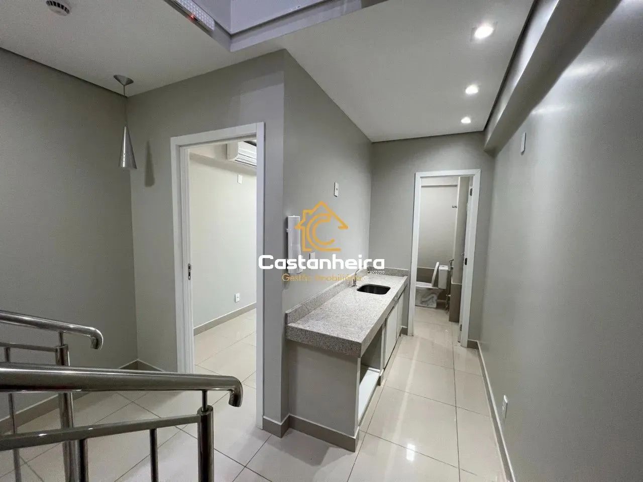 Sala comercial 50m² = (25m² + 25m² de mezanino) - Centro - Foto 3