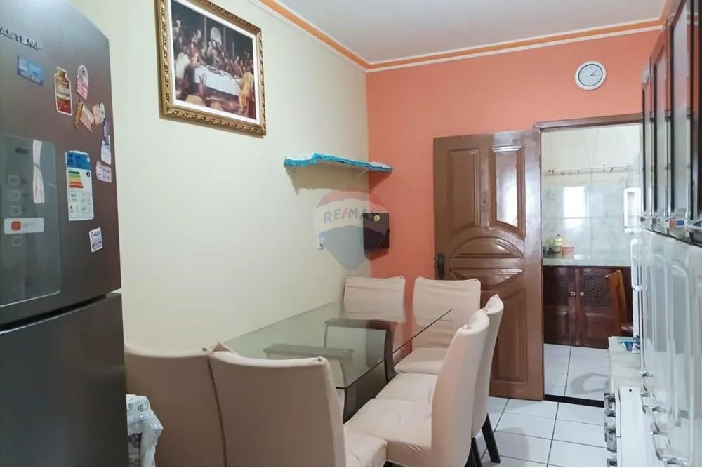 Casa Triplex com Vilas alugadas