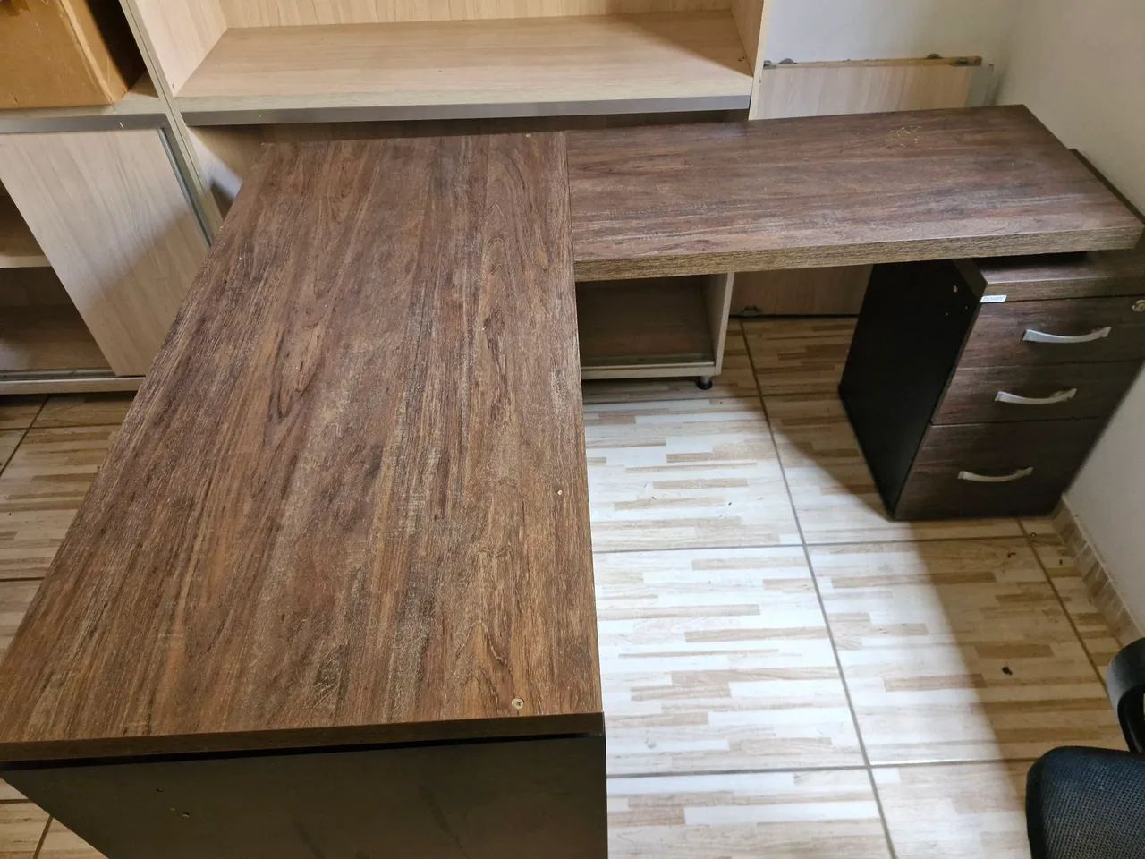 MESA PARA ESCRITÓRIO  - Foto 3