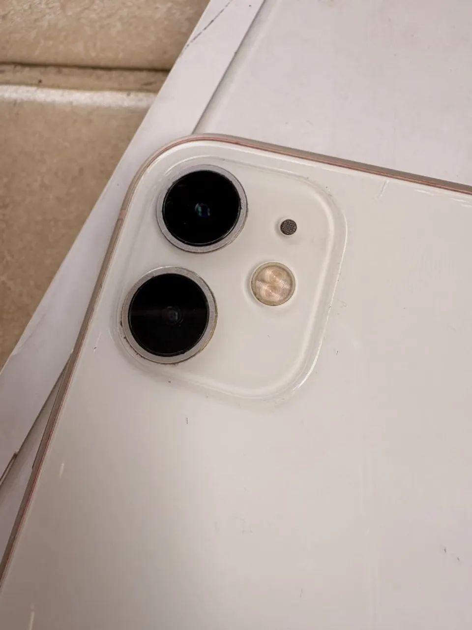 Vendo IPhone 11 64g Branco  - Foto 4