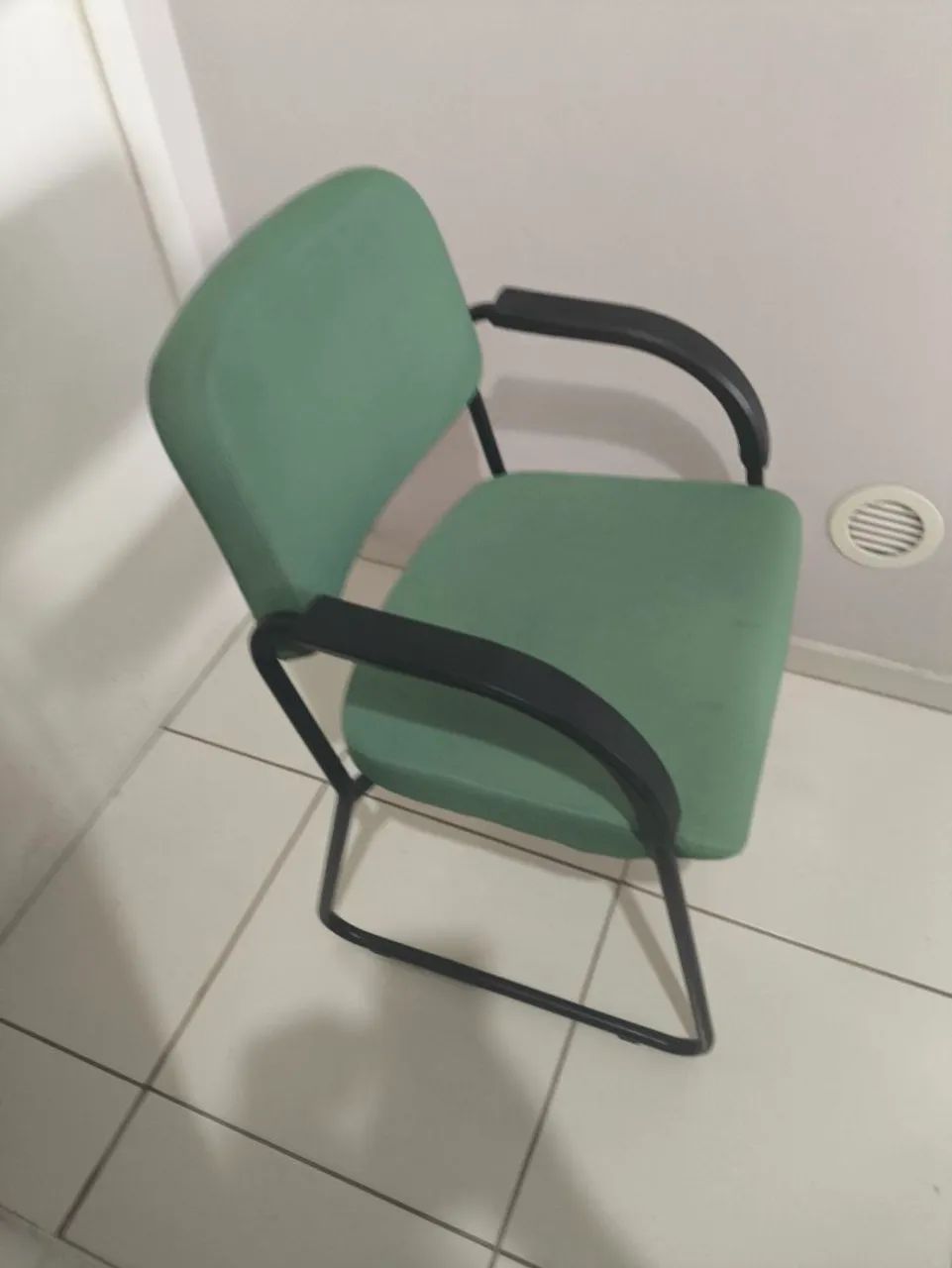 Cadeira escritório giroflex  - Foto 4